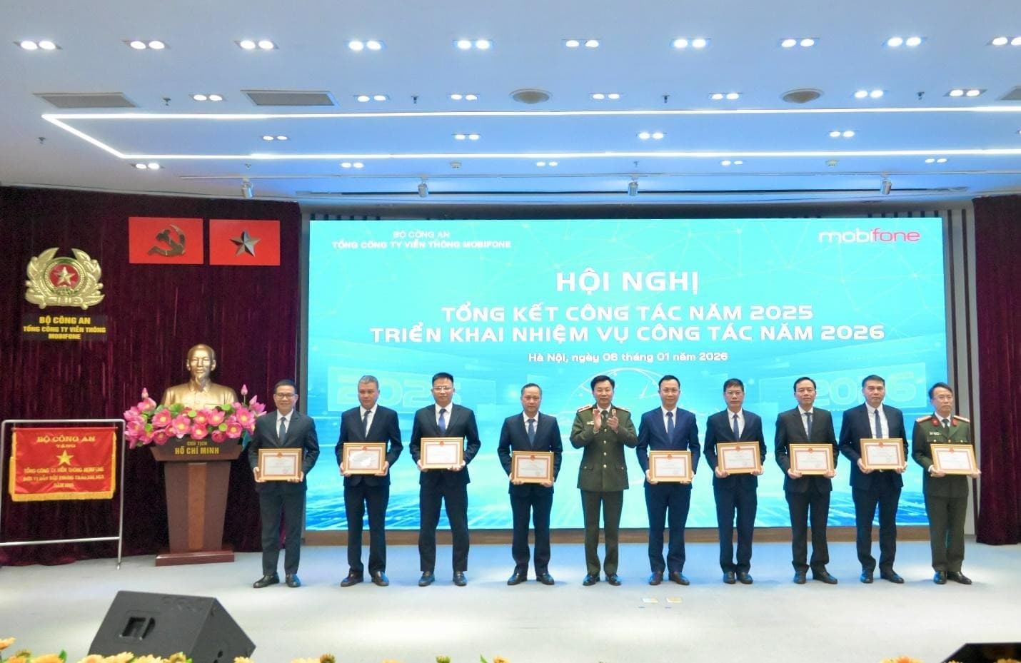 Hội nghị Tổng kết 2025: MobiFone hoàn thành vượt mức chỉ tiêu được giao